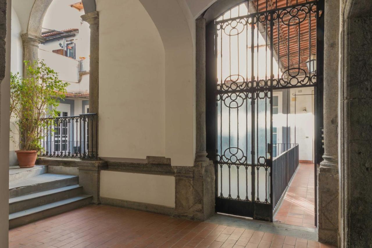 Corte Capomazza Appartamenti Nápoles Exterior foto